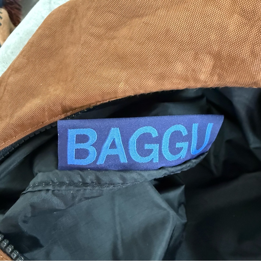 BAGGU Brown Sling Bag - Picture 4 of 4